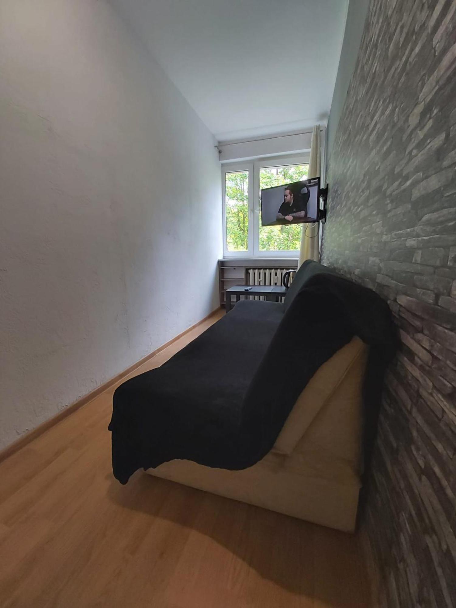 2050 Zwyciestwa 23 - Tanie Pokoje - Samodzielne Zameldowanie - Self Check In Poznan Bagian luar foto